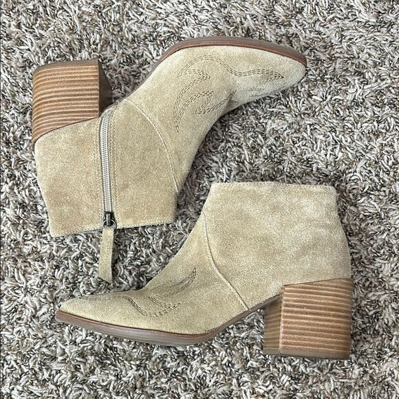 Matisse Vox Embroidery Block Heel Natural Leather Suede Ankle Boots Sz 7 - Picture 1 of 10